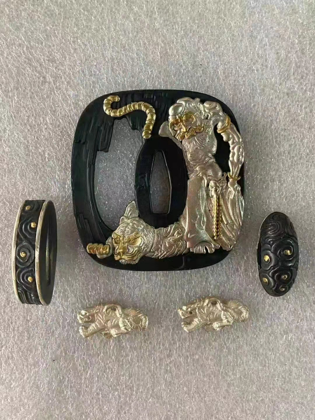 Tsuba